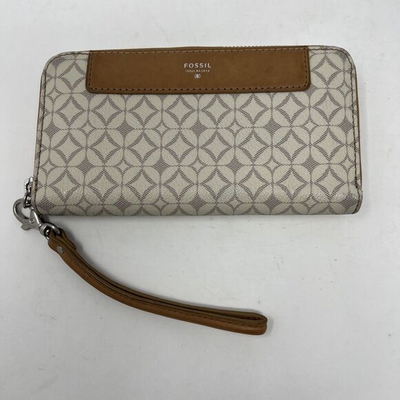 Fossil Madison Clutch Wallet Zip‎ - Picture 1 of 12